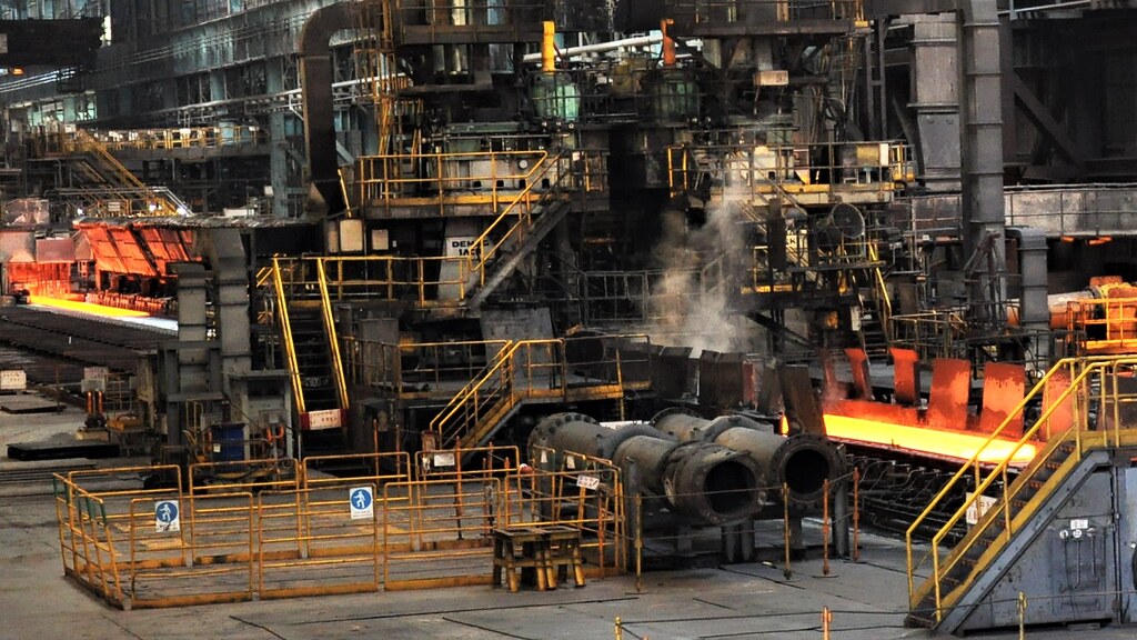 鋼鐵業屬於高碳排產業，中國鋼鐵公司已宣示2050淨零碳排。圖為中鋼廠區，資料照。攝影：孫文臨