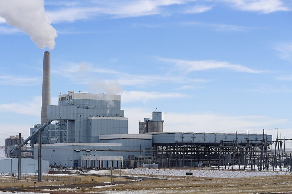 Dry_Fork_Station_coal-fired_power_plant_in_Campbell_County,_Wyoming